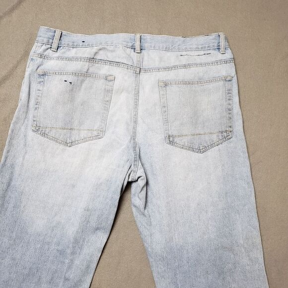 Vintage Mecca Jeans. Light wash Jeans Size 38 - Picture 3 of 12